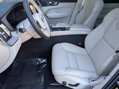 2025 Volvo XC60 B5 AWD Plus