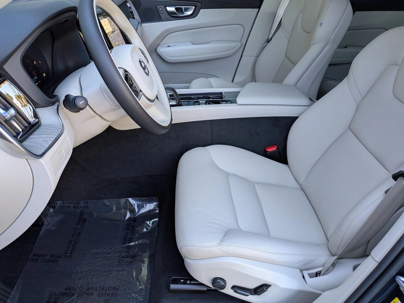 2025 Volvo XC60 B5 AWD Plus