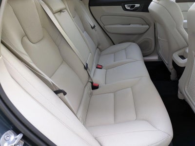 2025 Volvo XC60 B5 AWD Plus