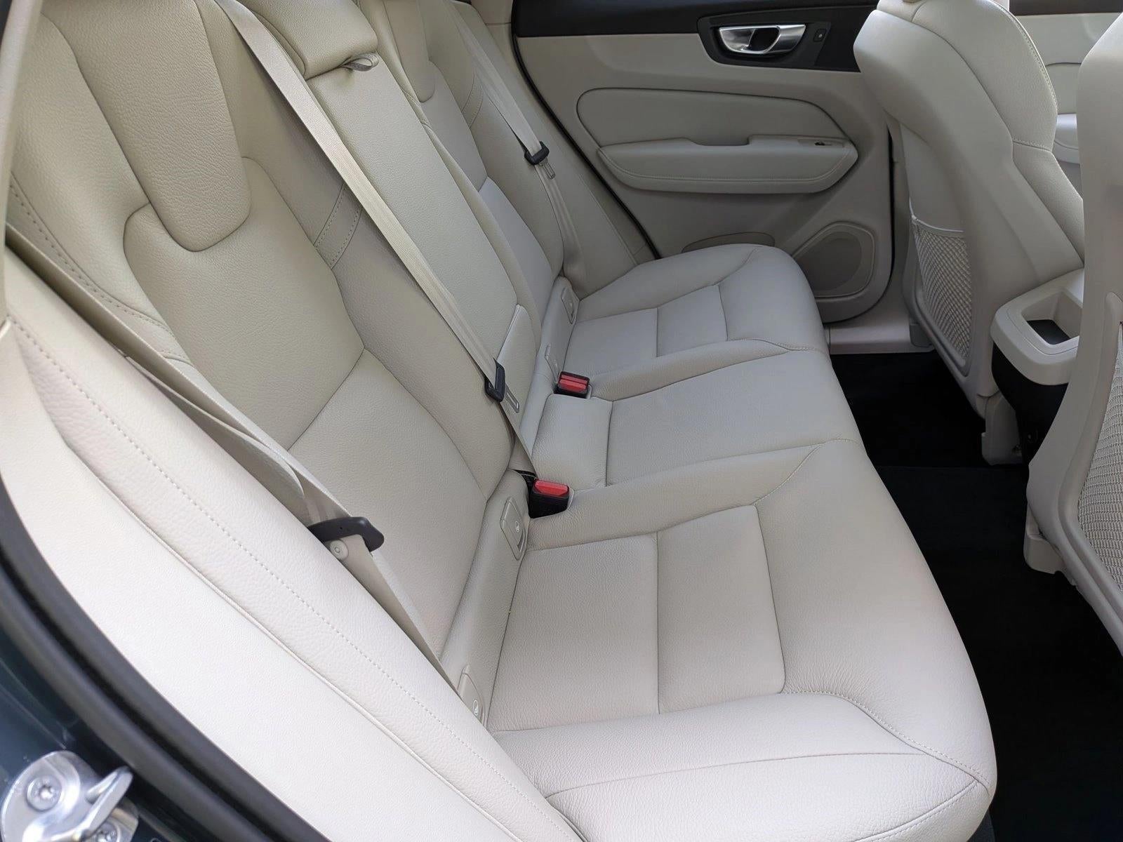 2025 Volvo XC60 B5 AWD Plus