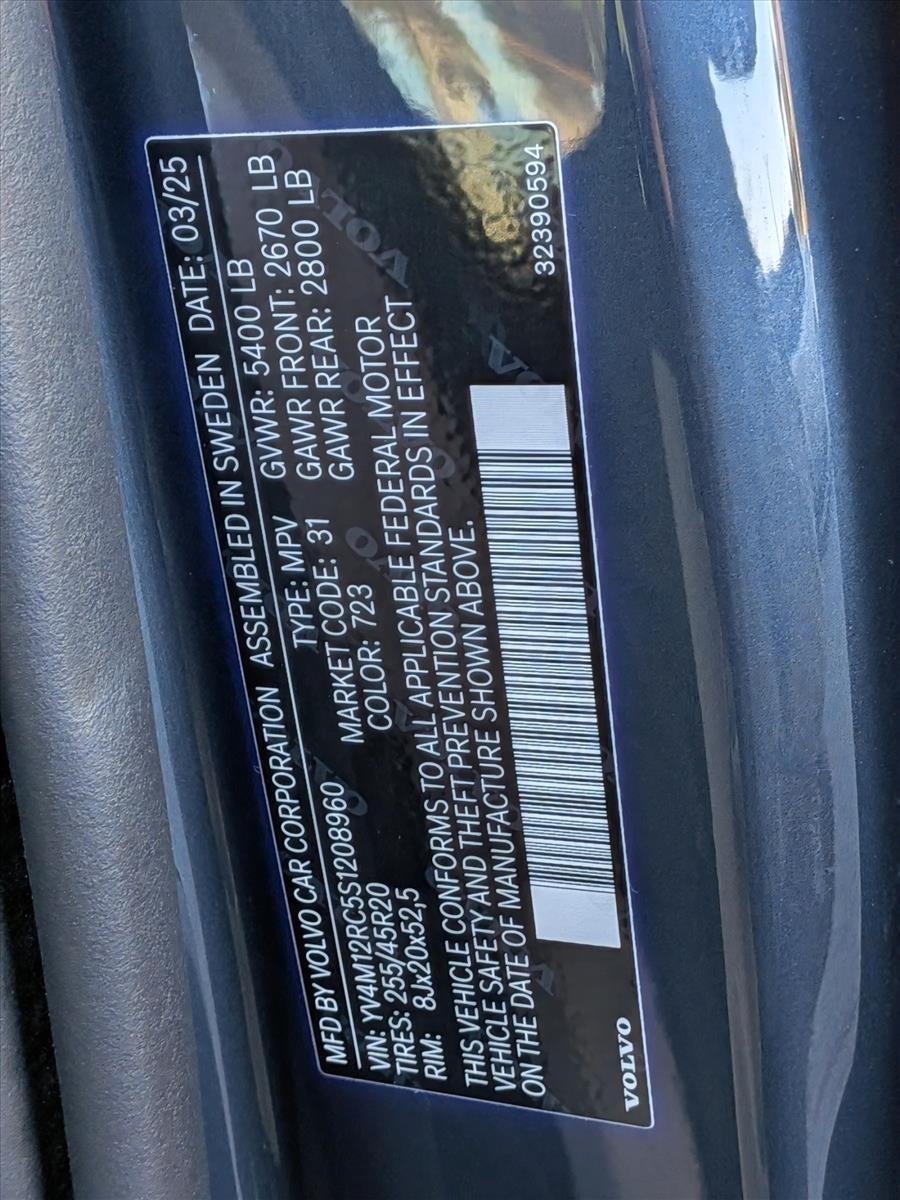 2025 Volvo XC60 B5 AWD Plus