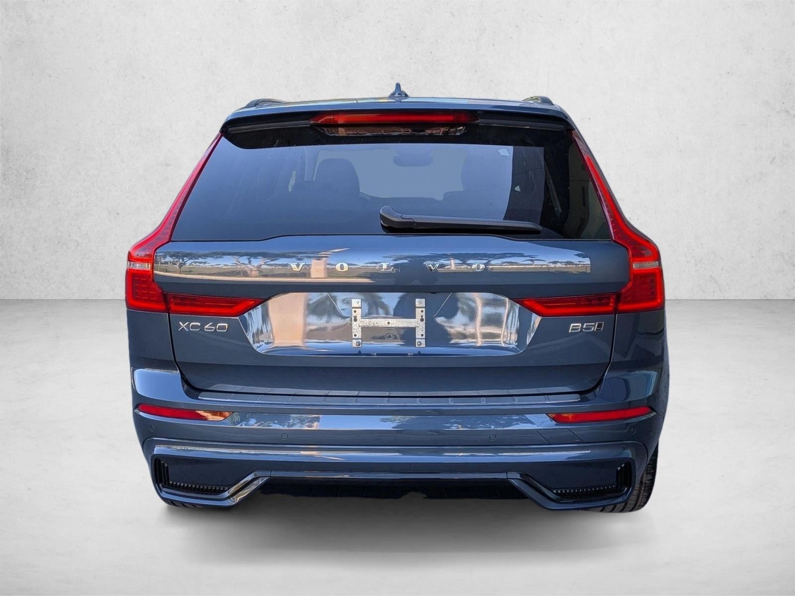 2025 Volvo XC60 B5 AWD Plus