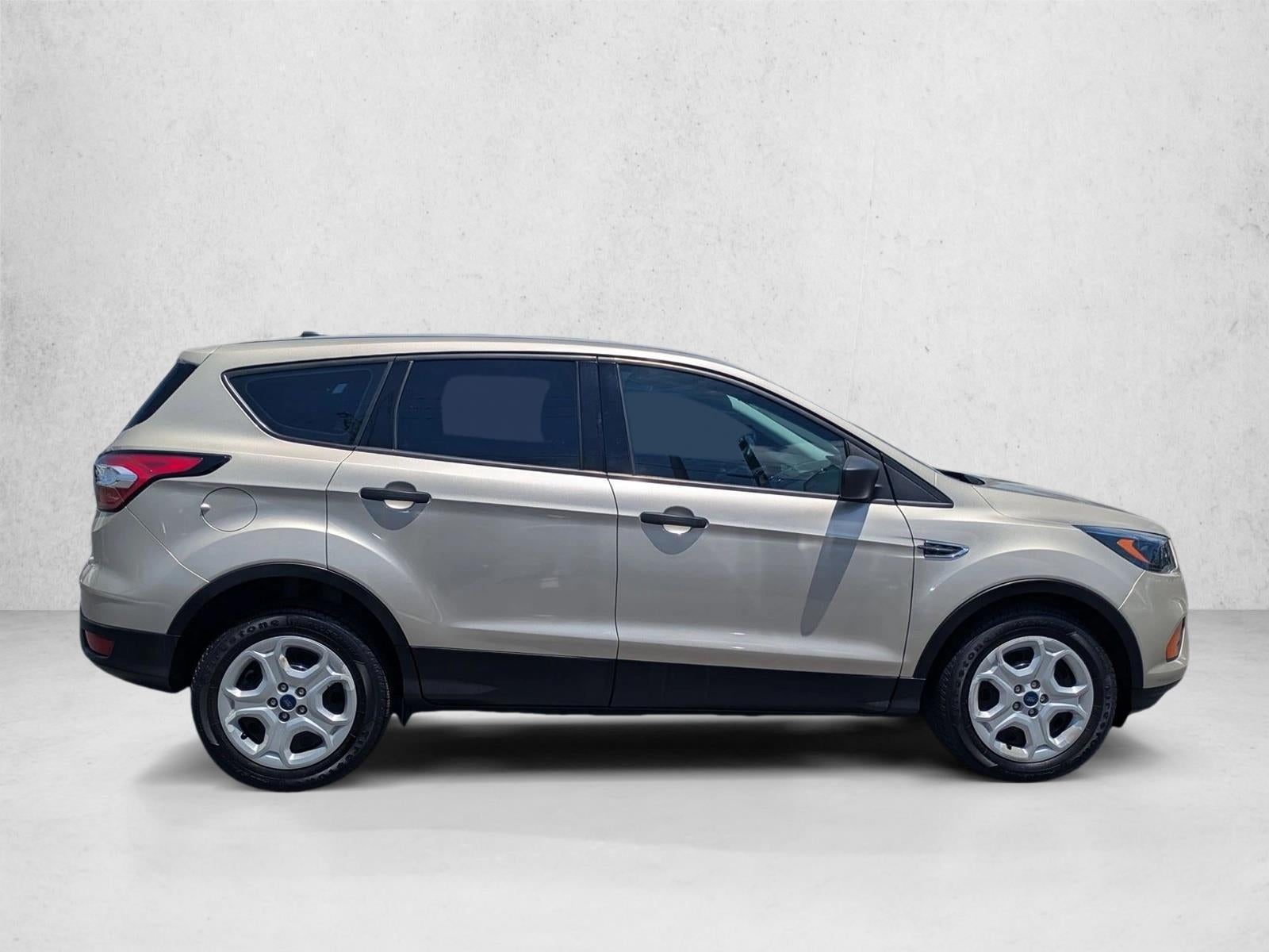 2017 Ford Escape S FWD