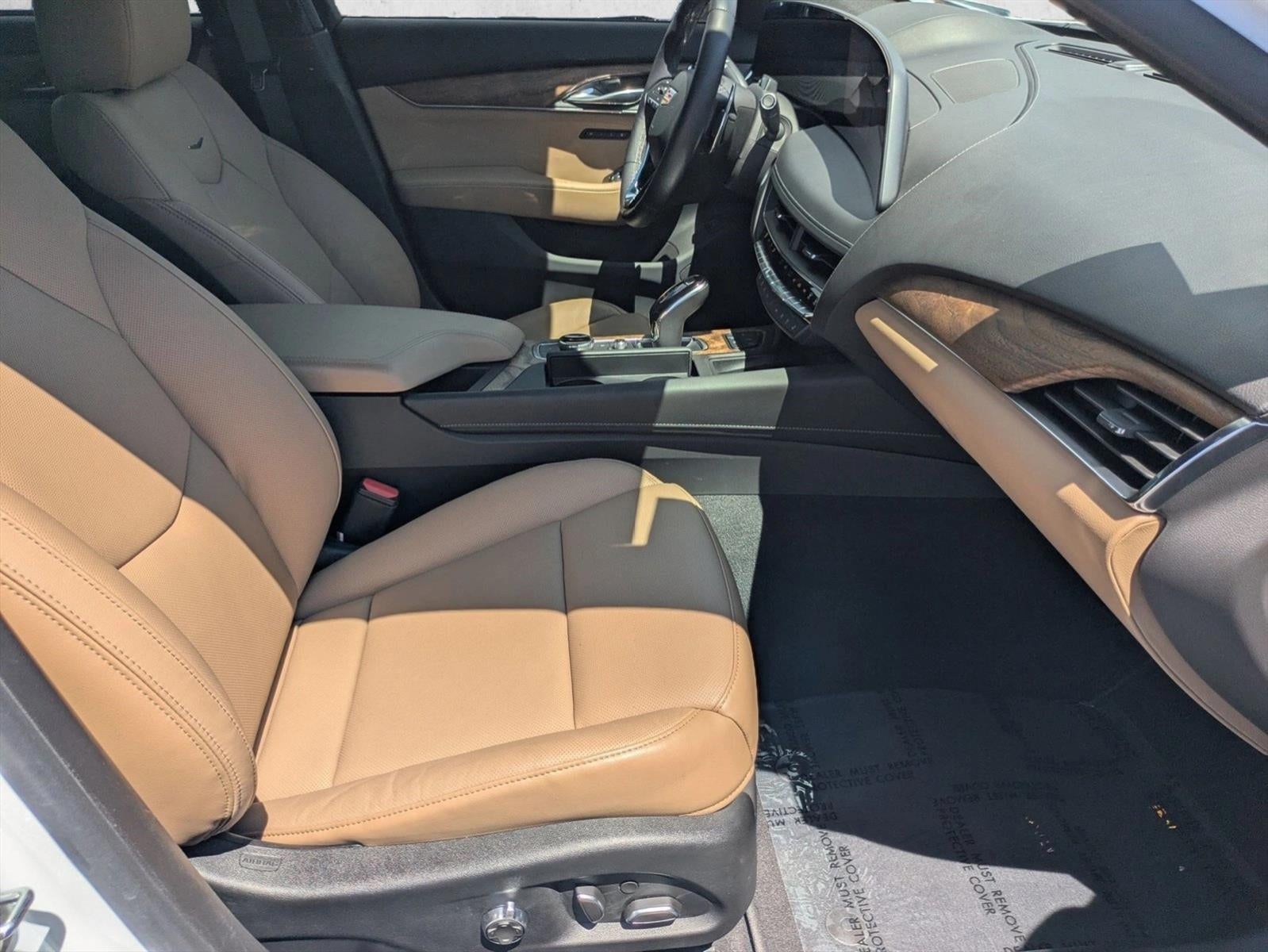 2025 Cadillac CT5 4dr Sdn Premium Luxury