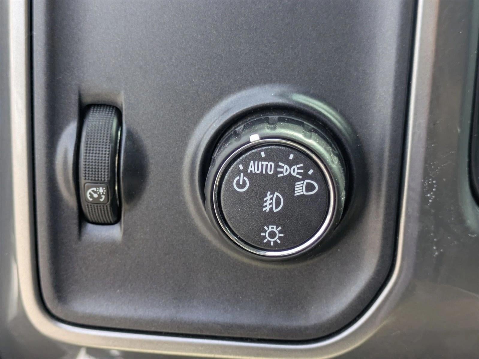 2016 Chevrolet Silverado 1500 Double Cab Standard Box 2-Wheel Drive LT