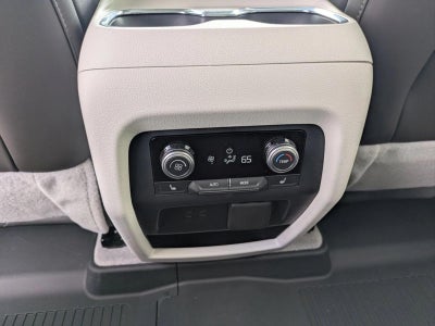 2026 GMC Acadia FWD Denali