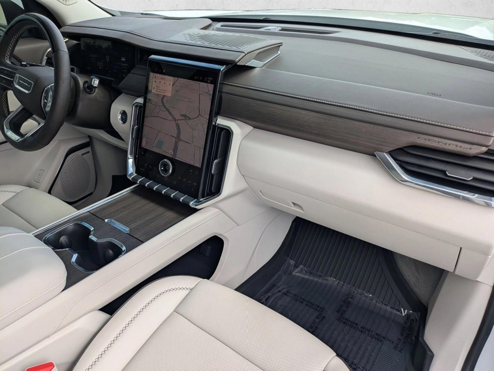 2026 GMC Acadia FWD Denali
