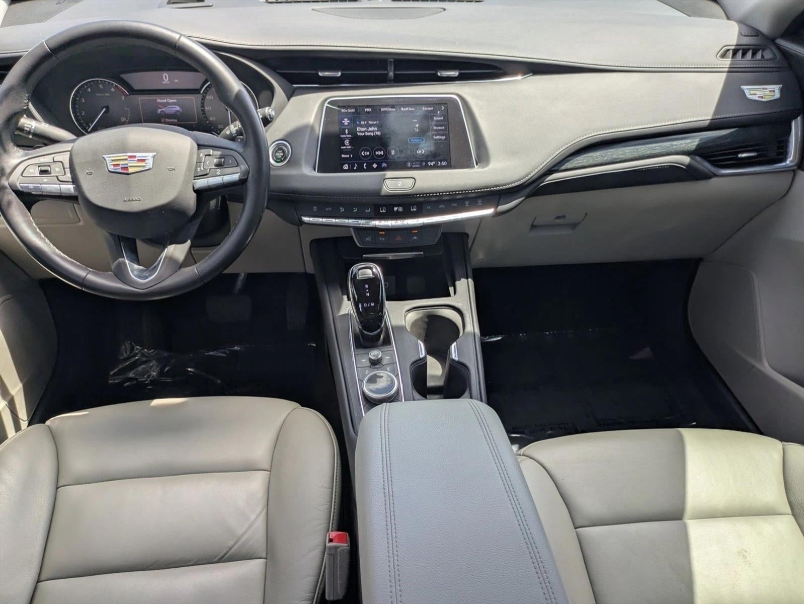 2022 Cadillac XT4 FWD 4dr Premium Luxury