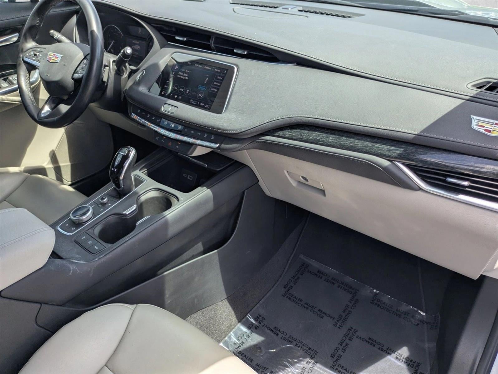 2022 Cadillac XT4 FWD 4dr Premium Luxury