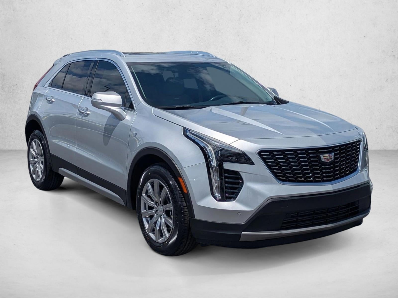 2022 Cadillac XT4 FWD 4dr Premium Luxury