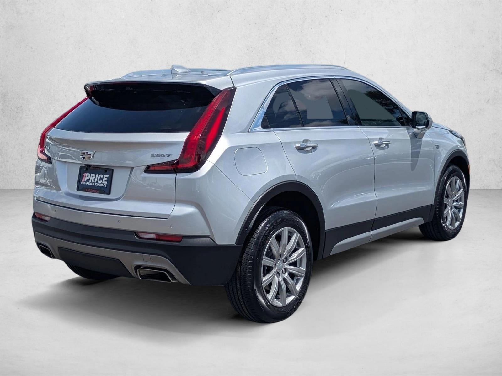 2022 Cadillac XT4 FWD 4dr Premium Luxury