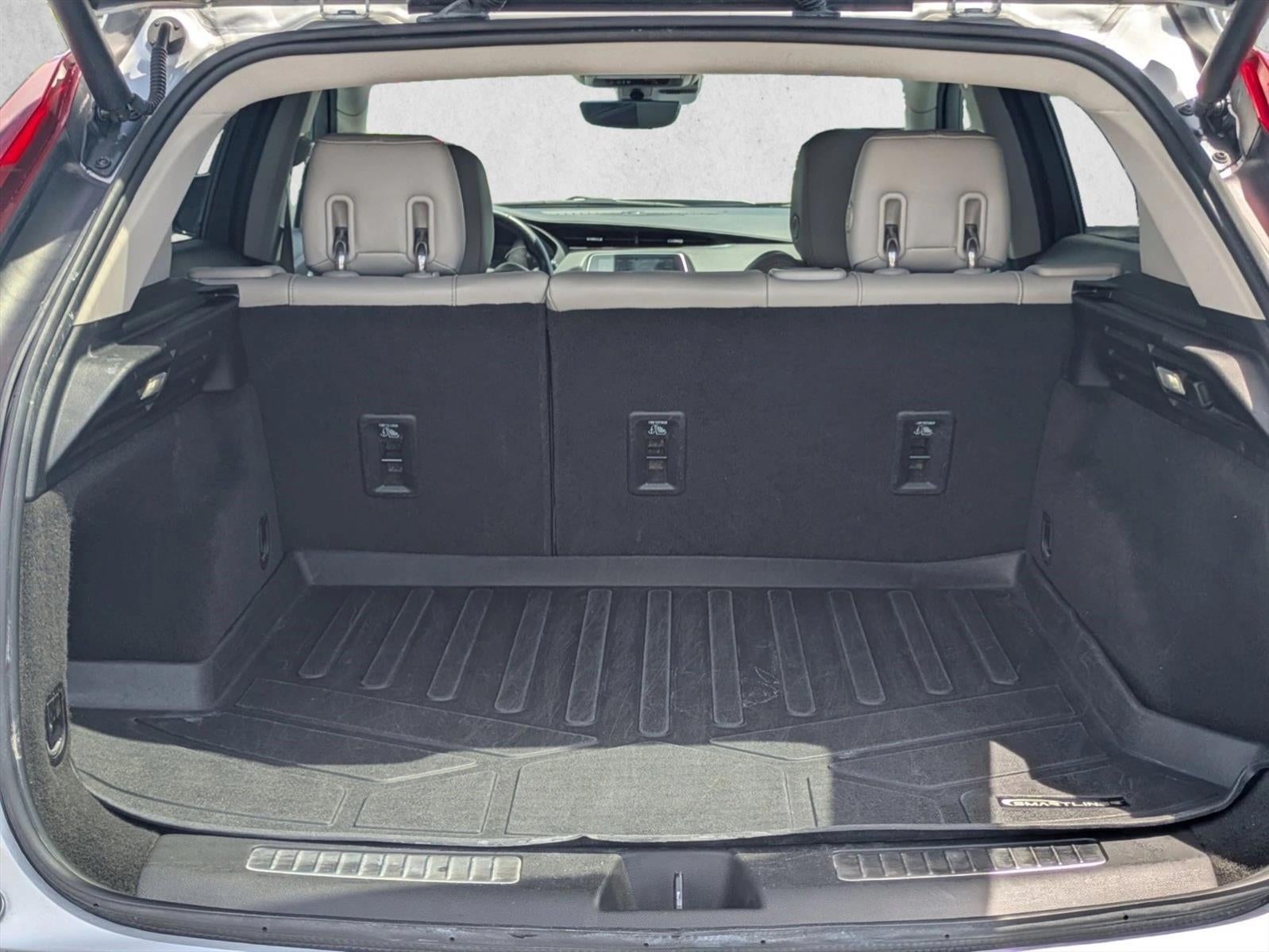 2022 Cadillac XT4 FWD 4dr Premium Luxury