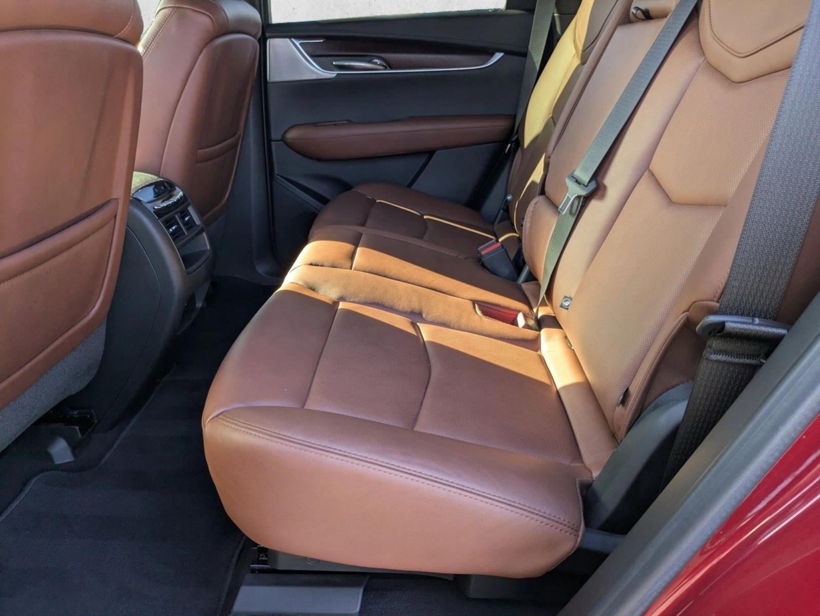 2022 Cadillac XT5 FWD 4dr Premium Luxury