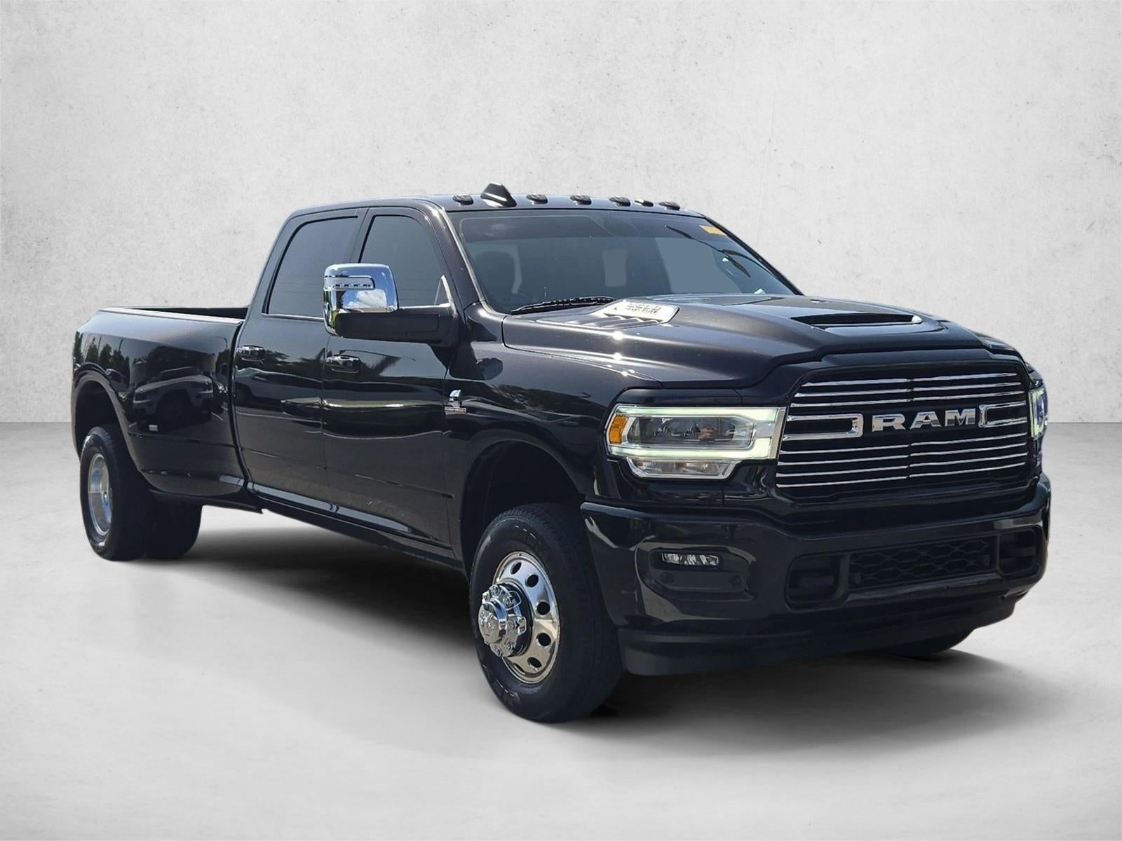 2024 RAM 3500 Laramie 4x4 Crew Cab 8' Box