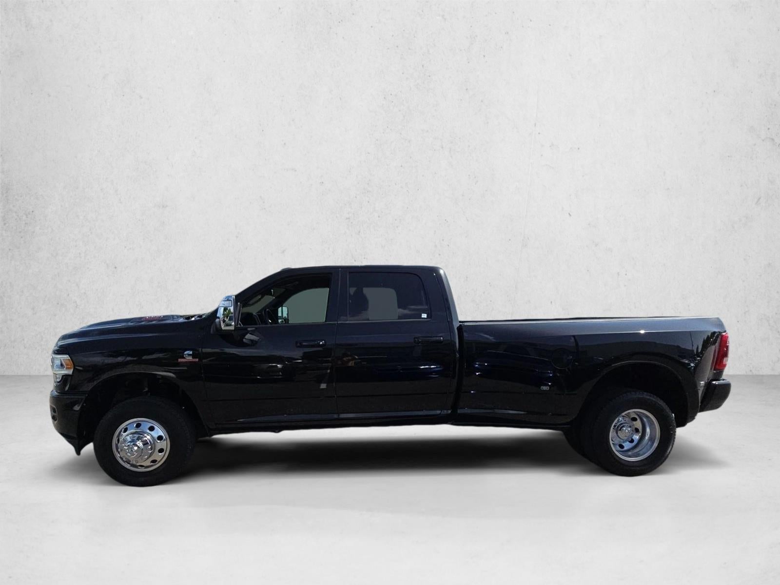 2024 RAM 3500 Laramie 4x4 Crew Cab 8' Box