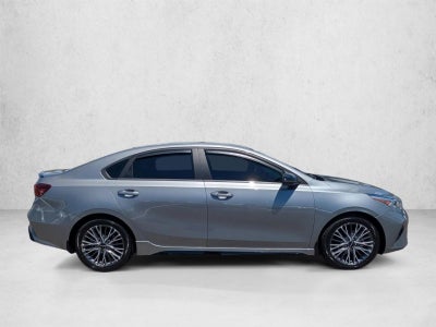 2022 Kia Forte GT-Line IVT