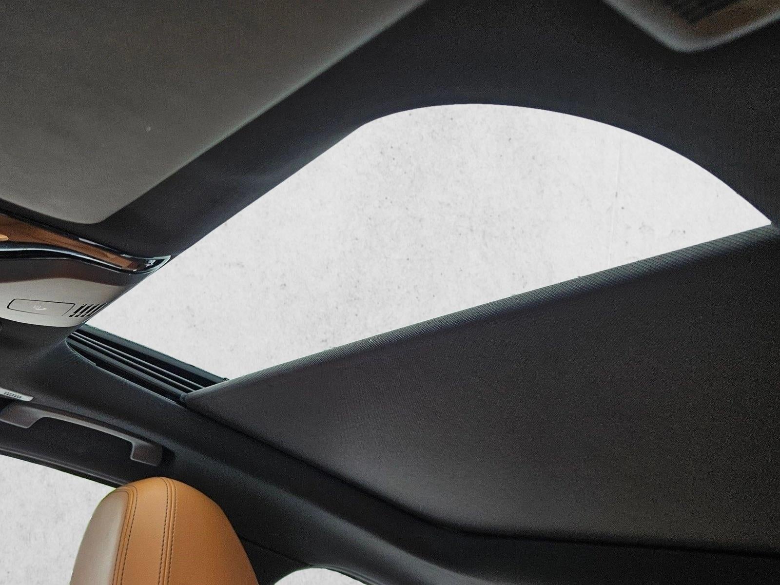 2025 BMW 330i Sedan