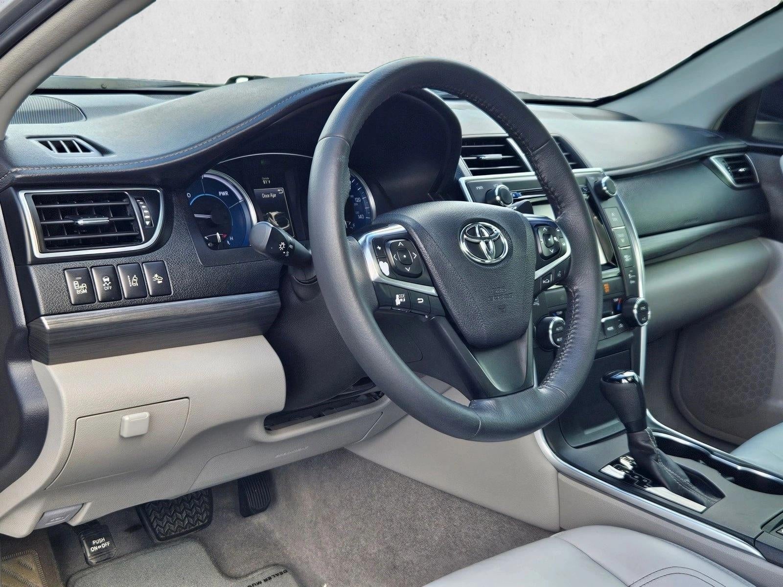 2017 Toyota Camry Hybrid XLE CVT (Natl)