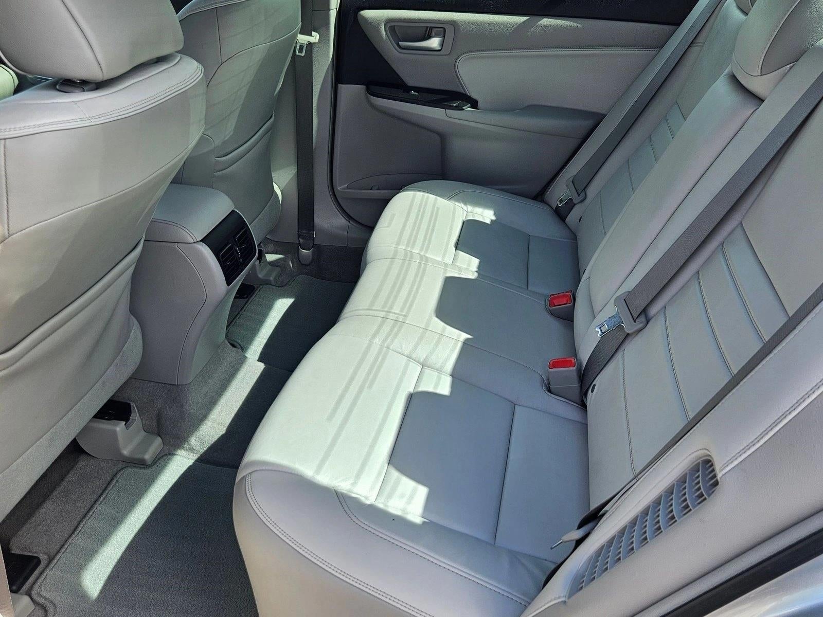 2017 Toyota Camry Hybrid XLE CVT (Natl)