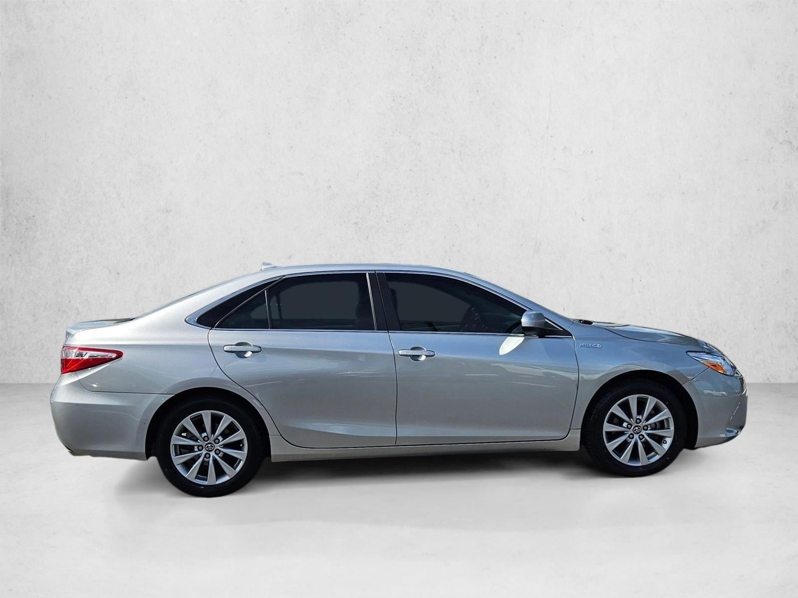 2017 Toyota Camry Hybrid XLE CVT (Natl)