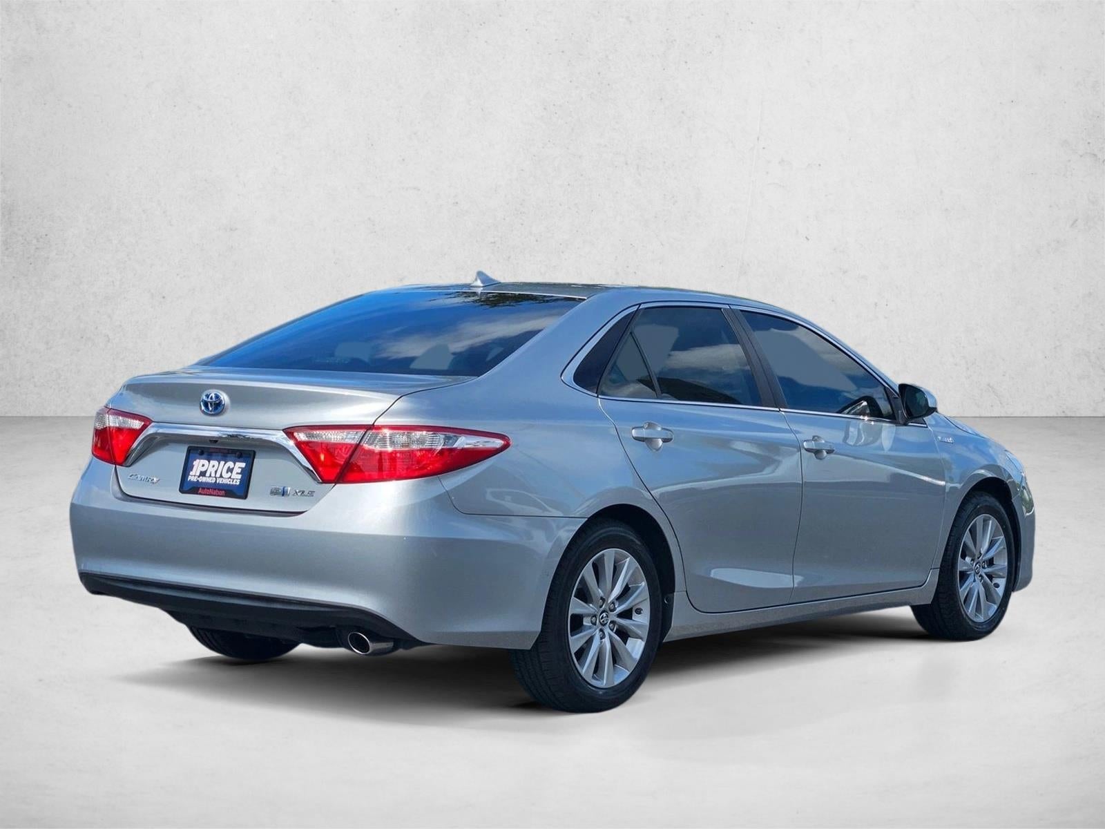 2017 Toyota Camry Hybrid XLE CVT (Natl)