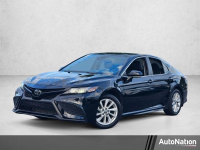2022 Toyota Camry SE Auto (SE)