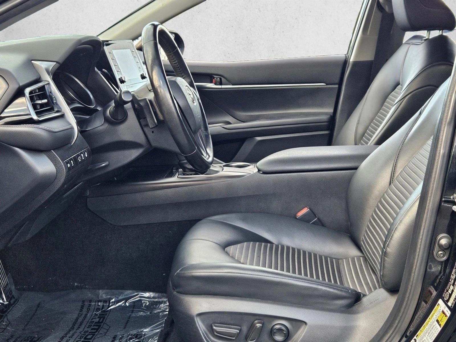 2022 Toyota Camry SE Auto (SE)