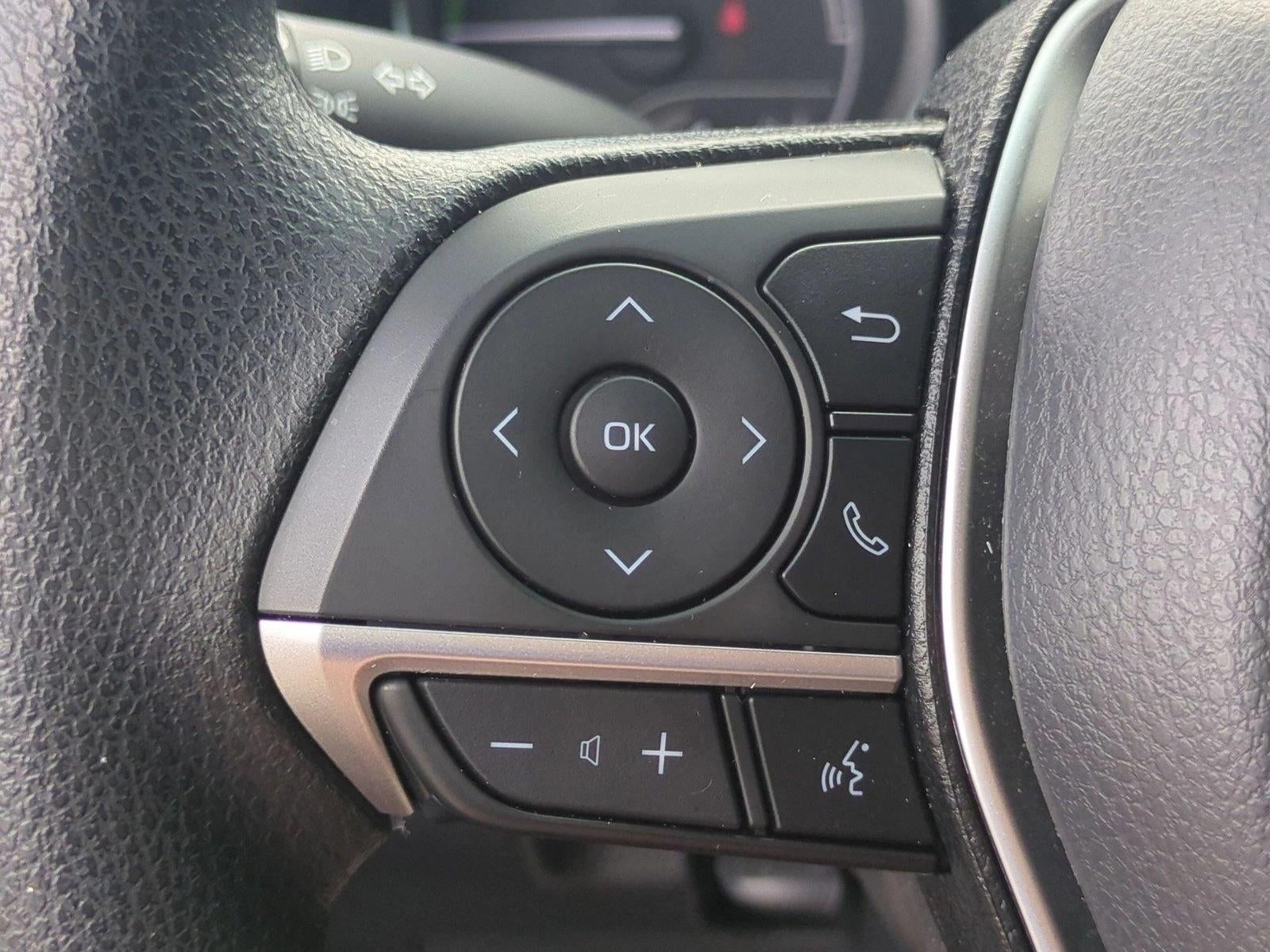 2022 Toyota Camry Hybrid LE CVT (Natl)