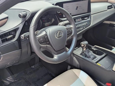 2025 Lexus ES 300h FWD