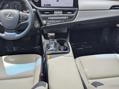 2025 Lexus ES 300h FWD