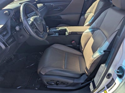 2022 Lexus ES 300h Ultra Luxury FWD