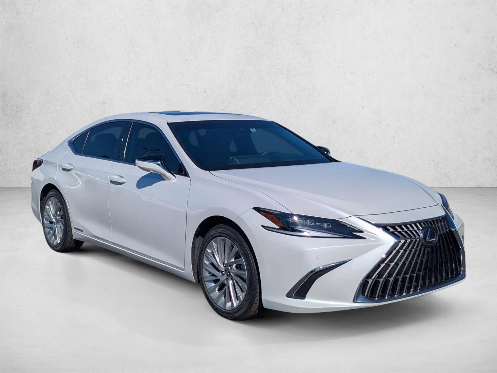 2022 Lexus ES 300h Ultra Luxury FWD