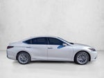 2022 Lexus ES 300h Ultra Luxury FWD