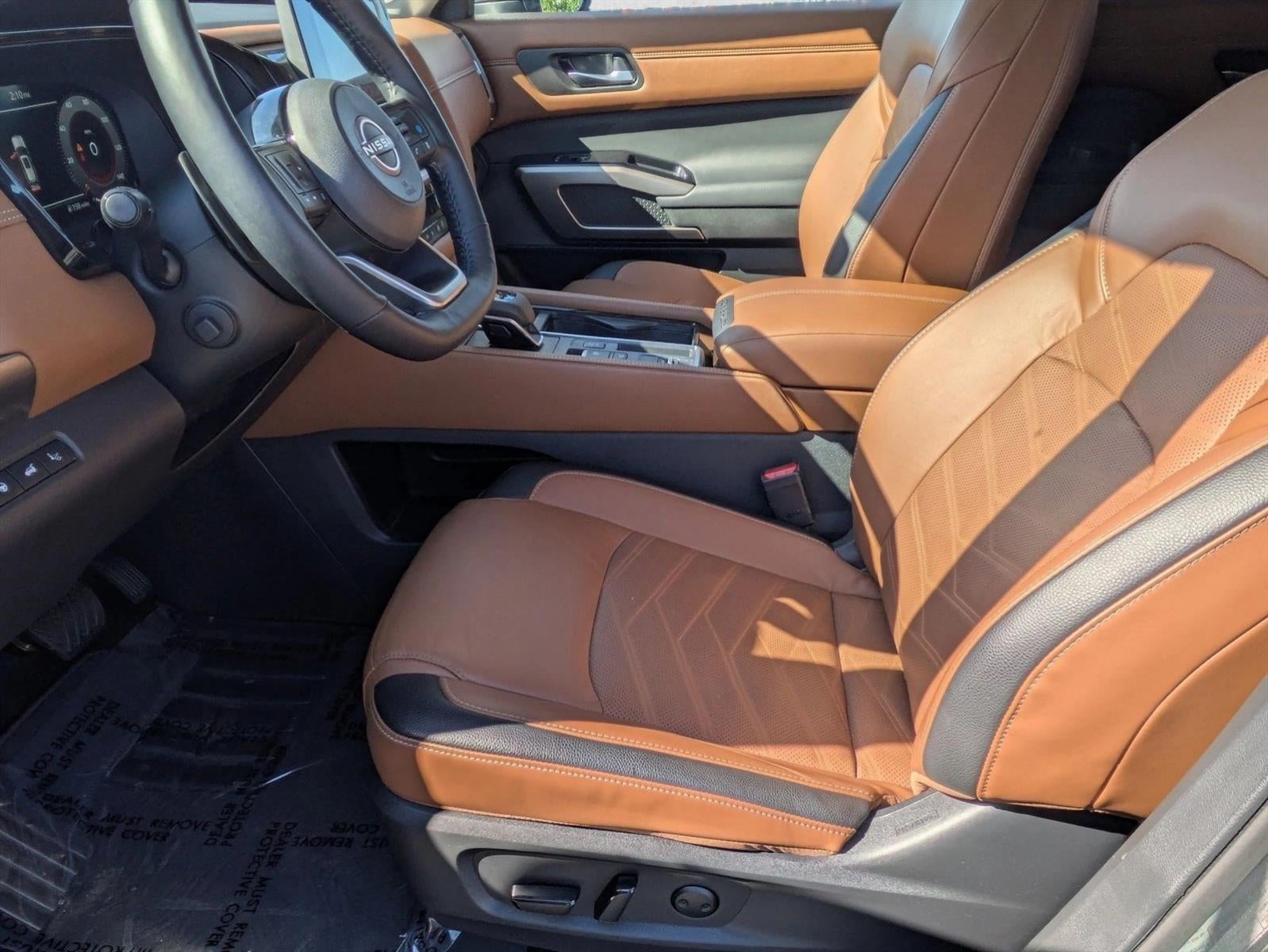 2025 Nissan Pathfinder Platinum 2WD