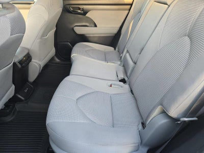 2024 Toyota Highlander LE FWD (GS)
