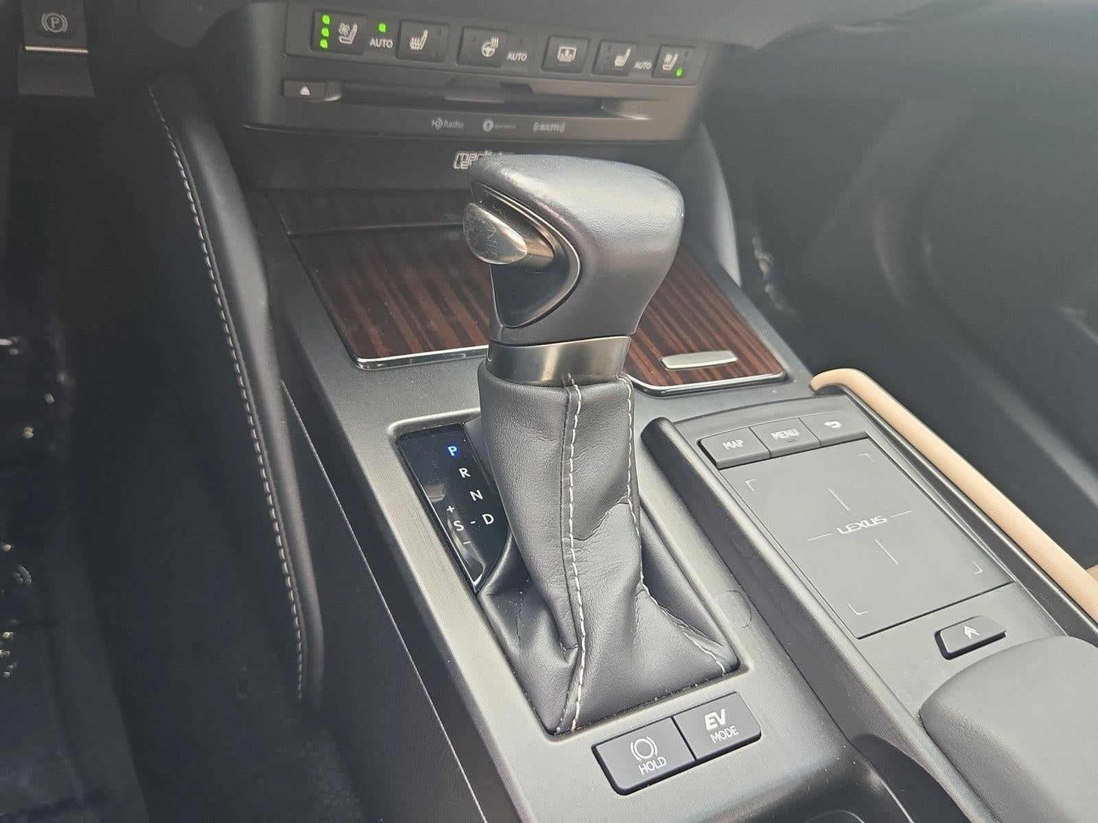 2019 Lexus ES 300h Luxury FWD