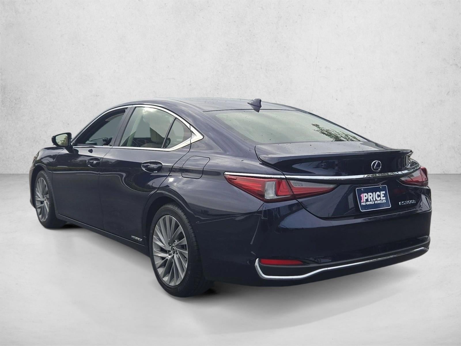 2019 Lexus ES 300h Luxury FWD