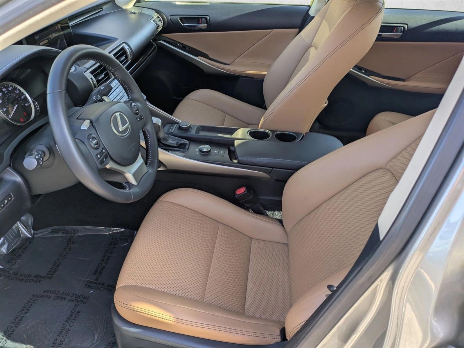 2016 Lexus IS Turbo 4dr Sdn