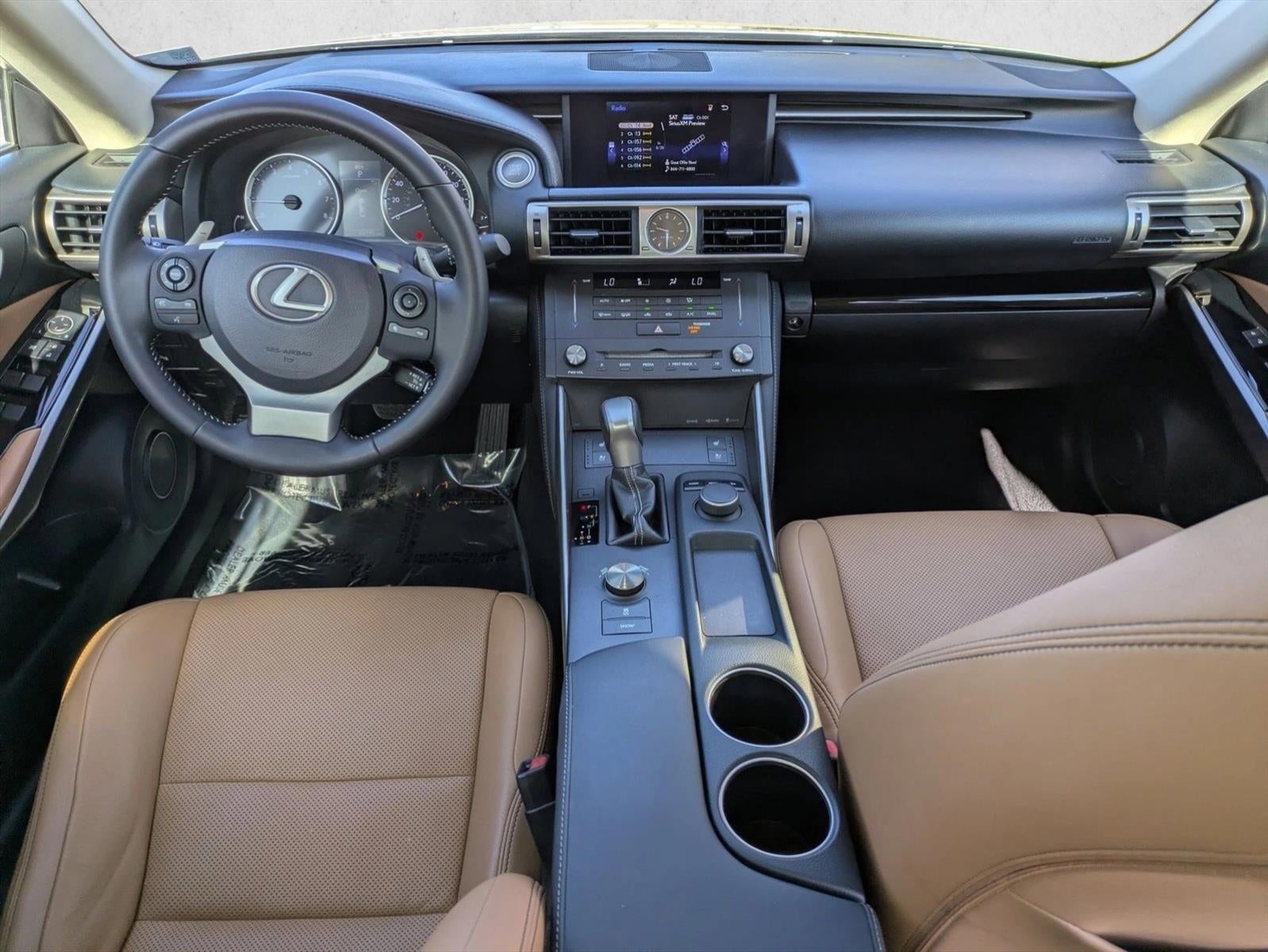 2016 Lexus IS Turbo 4dr Sdn