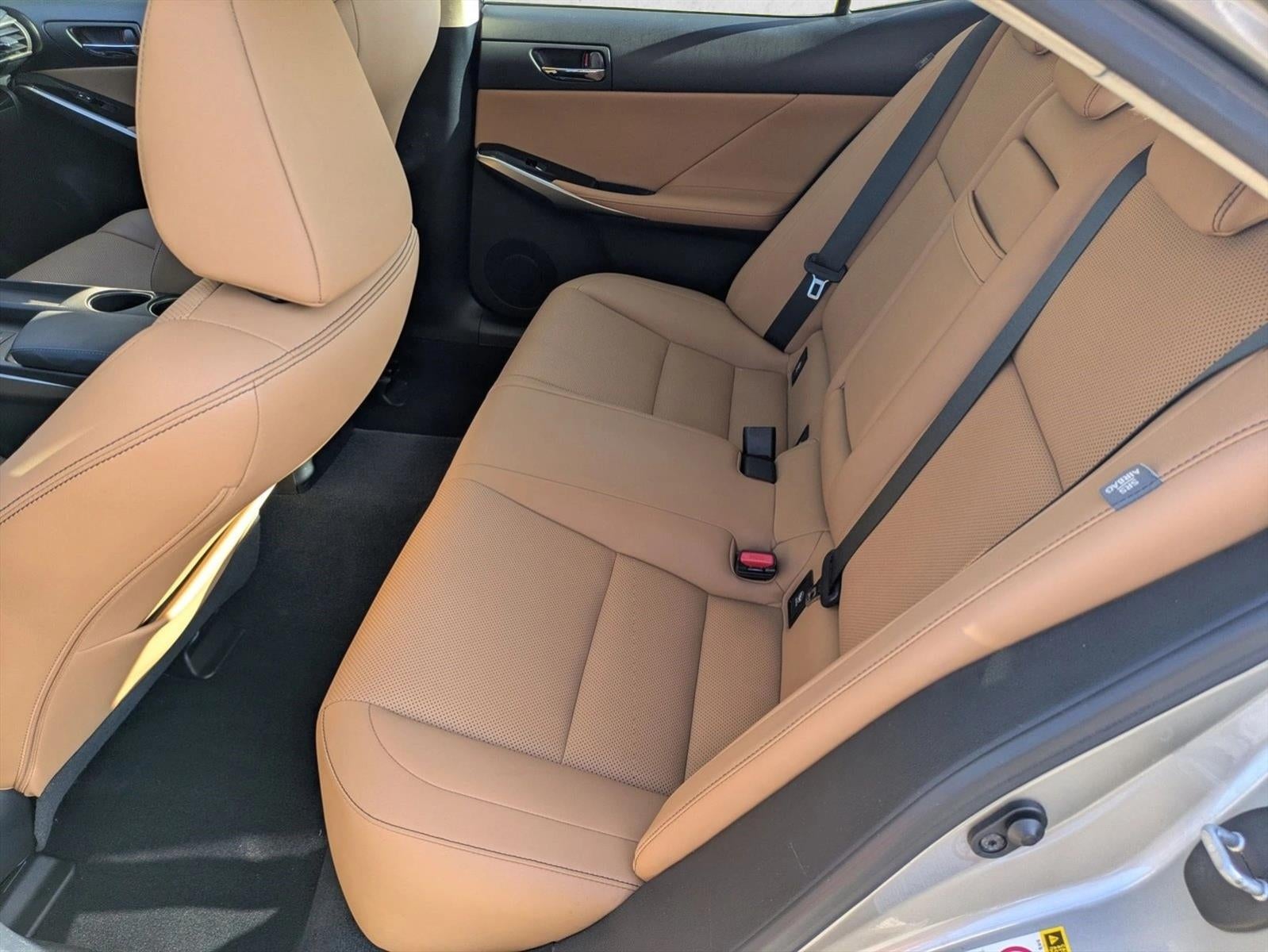 2016 Lexus IS Turbo 4dr Sdn