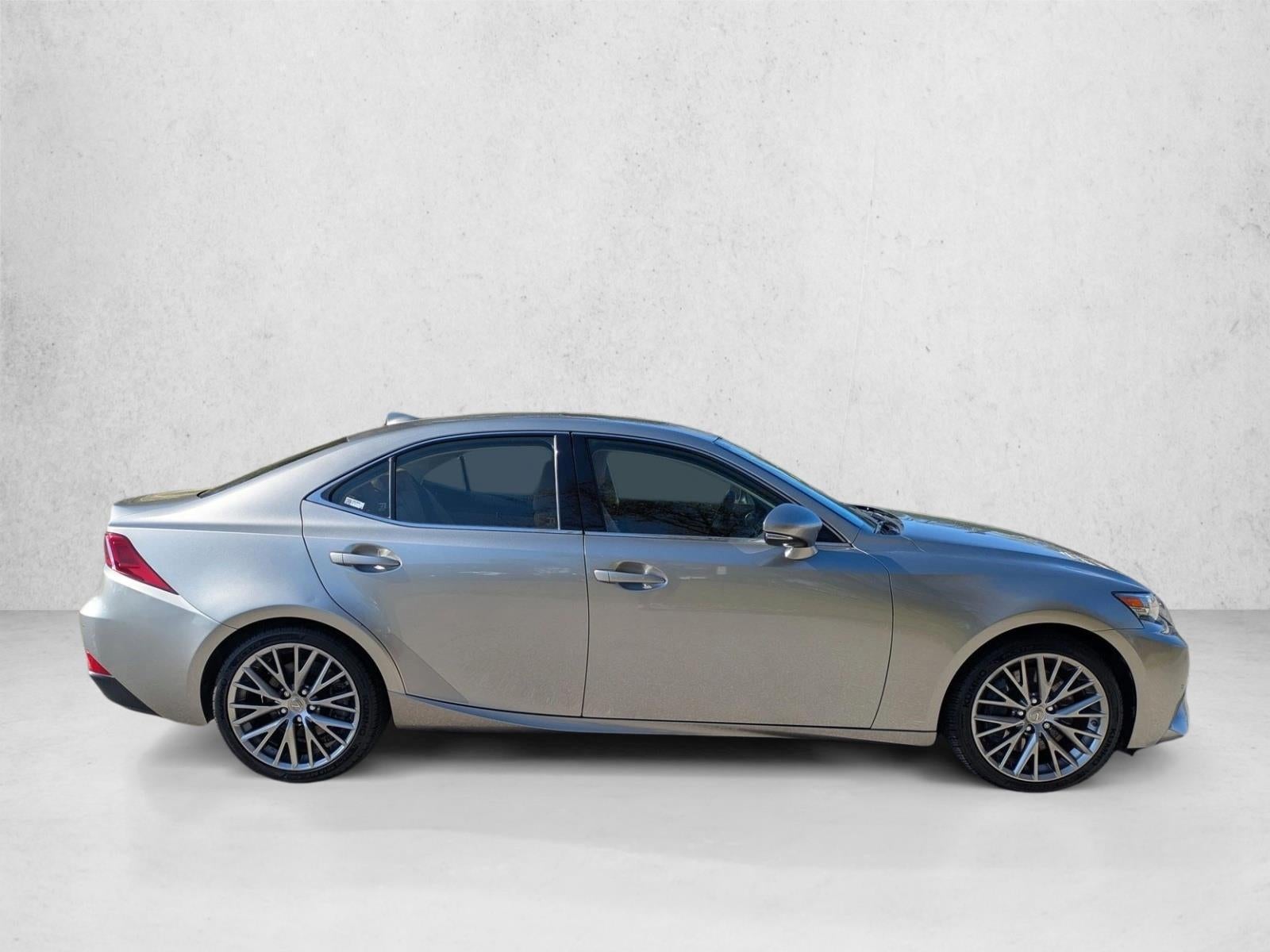 2016 Lexus IS Turbo 4dr Sdn