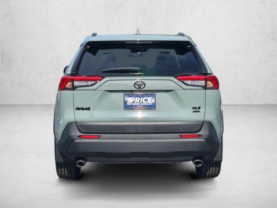 2020 Toyota RAV4 XLE Premium AWD (Natl)