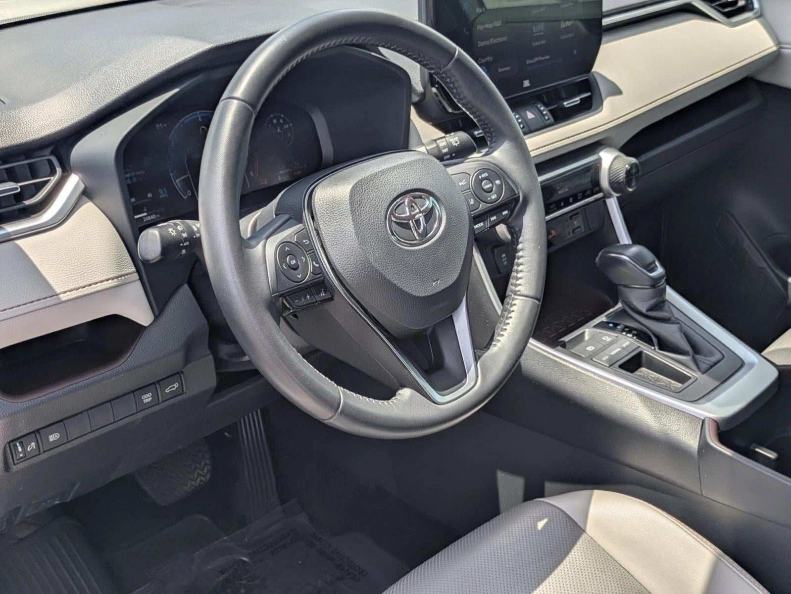 2023 Toyota RAV4 Limited FWD (Natl)