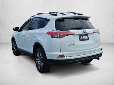 2017 Toyota RAV4 LE FWD (GS)