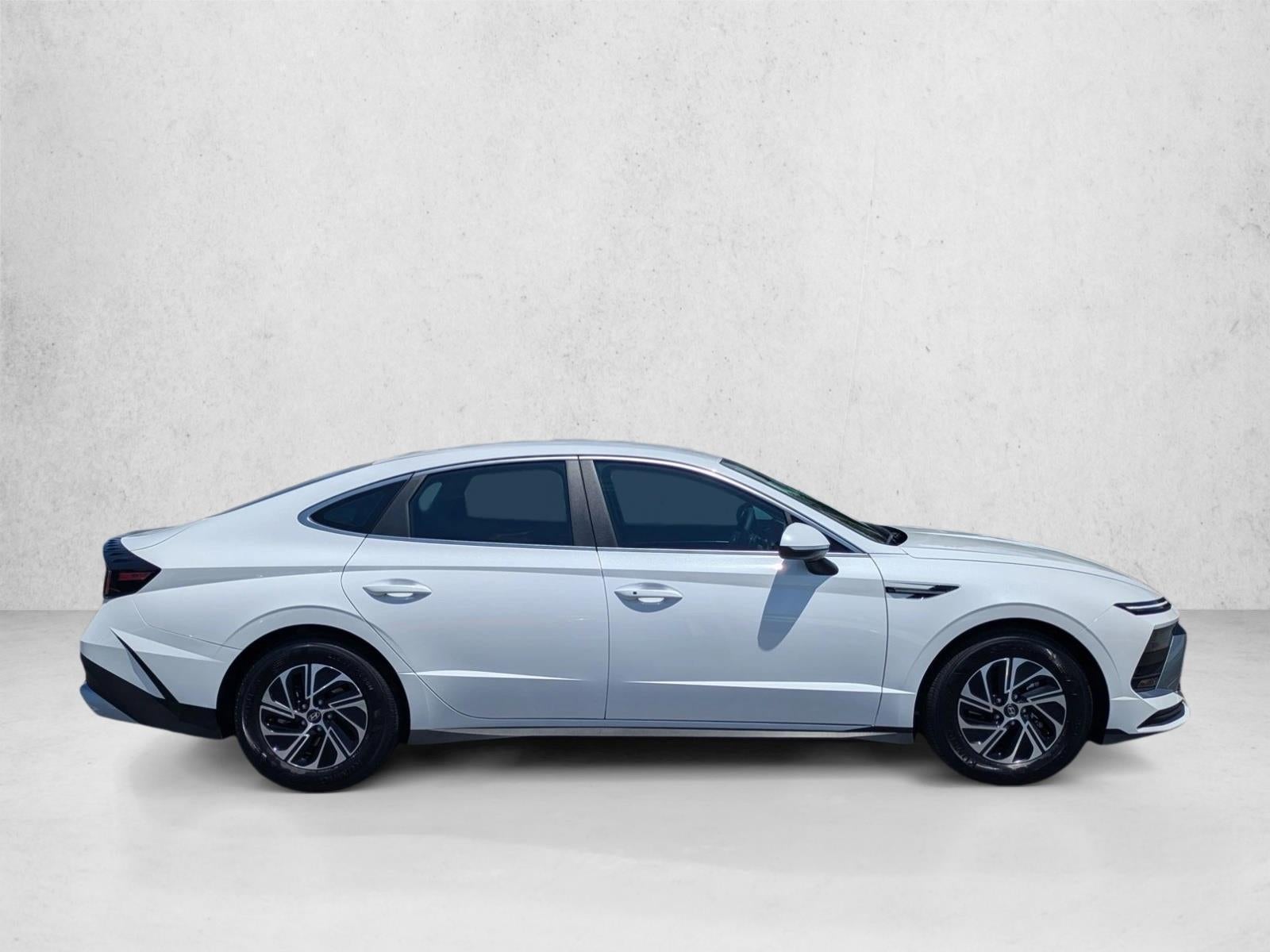2026 Hyundai SONATA Hybrid Blue FWD