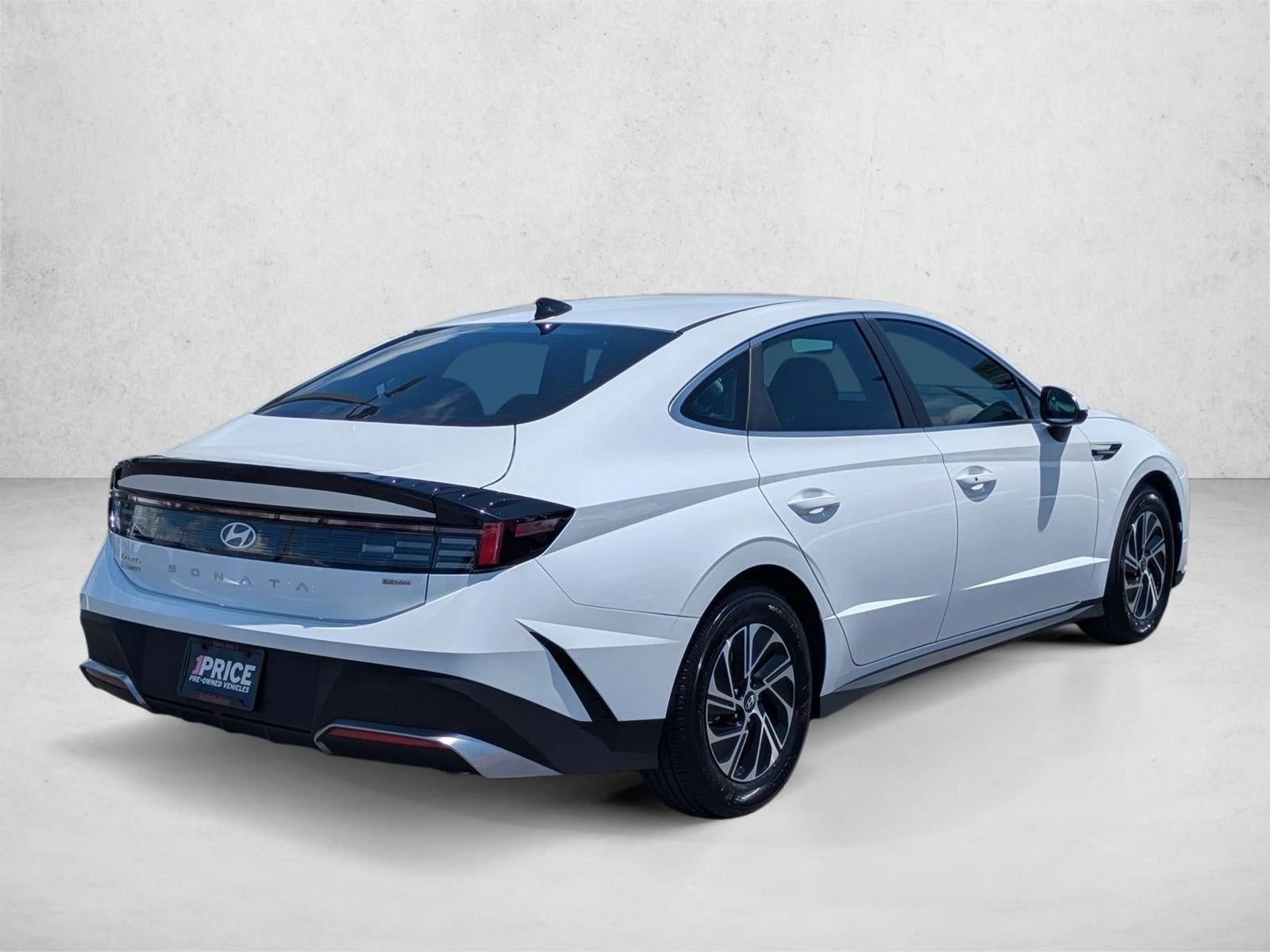 2026 Hyundai SONATA Hybrid Blue FWD