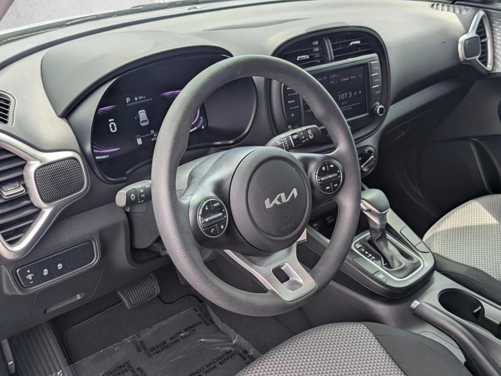 2024 Kia Soul LX IVT