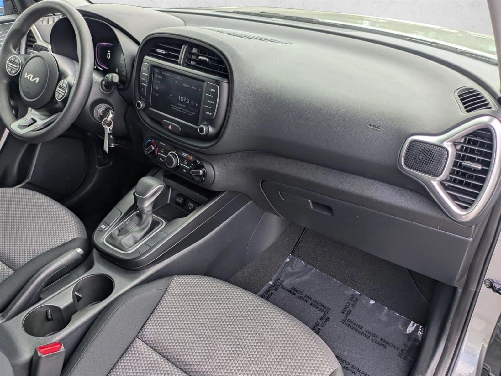2024 Kia Soul LX IVT