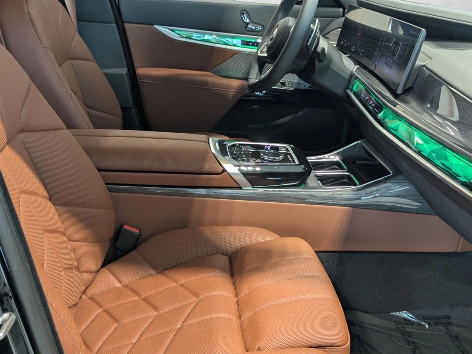 2026 BMW 740i Sedan
