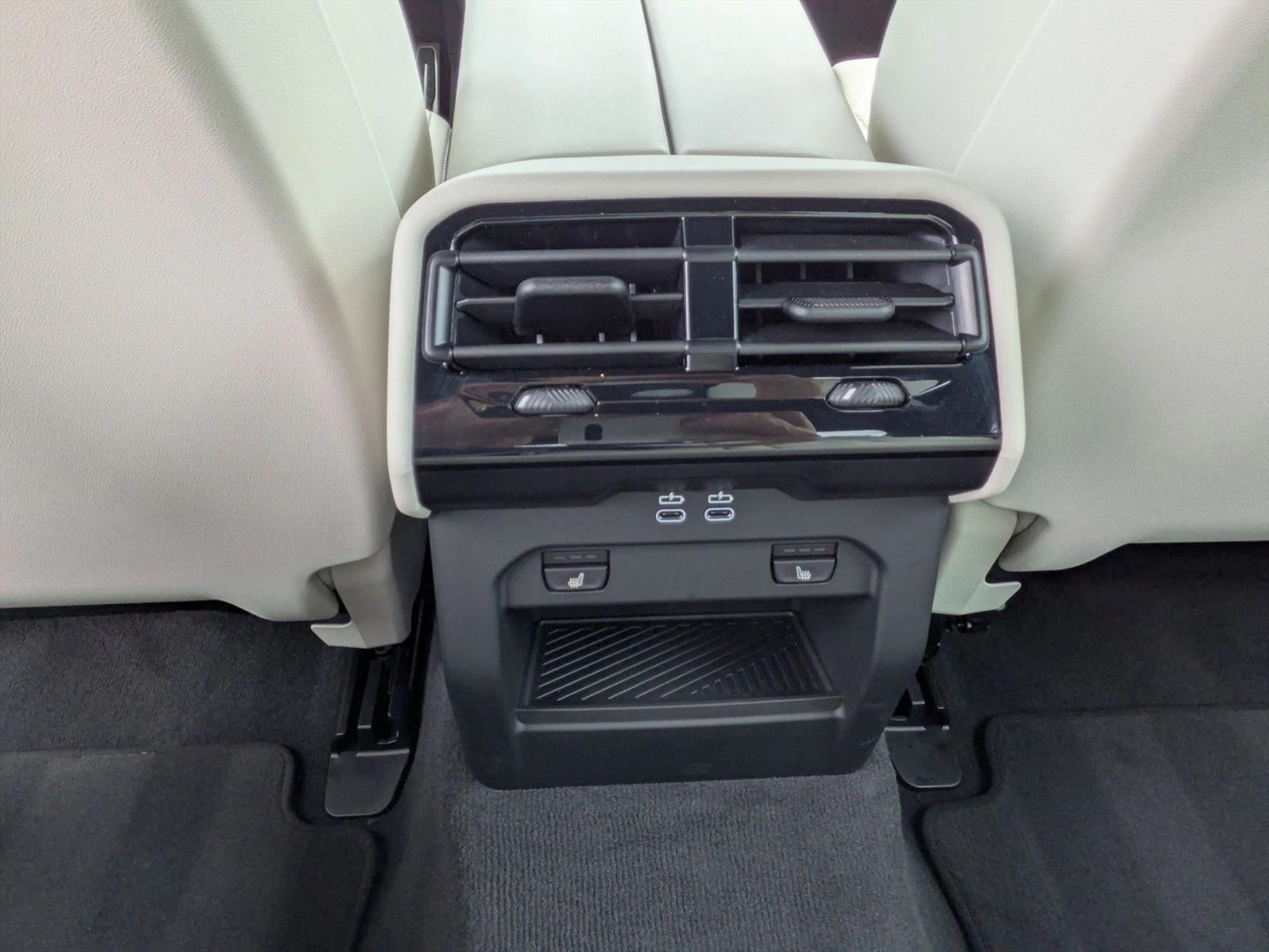 2025 BMW i5 M60 Sedan